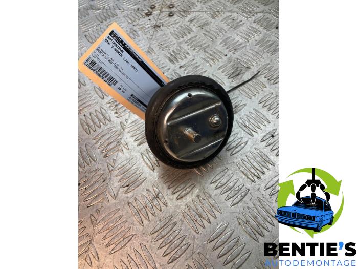 Gebruikte Motorsteun BMW 3 serie Compact (E36/5) 316i Prijs € 25,00 Margeregeling aangeboden door Bentie's autodemontage