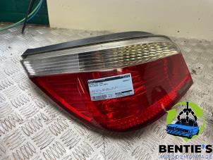 Gebruikte Achterlicht links BMW 5 serie (E60) 530i 24V Prijs € 25,00 Margeregeling aangeboden door Bentie's autodemontage
