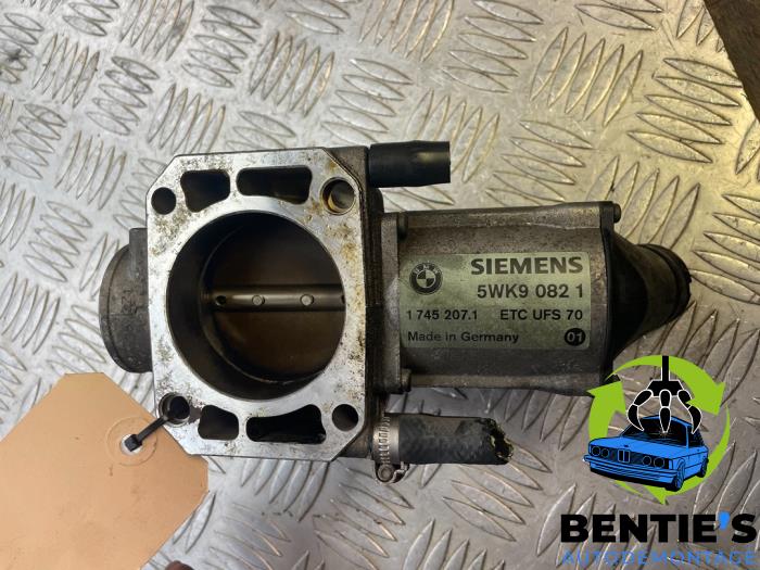 Gebruikte Gasklephuis BMW 7 serie (E38) 750i/iL Prijs € 150,00 Margeregeling aangeboden door Bentie's autodemontage