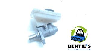 Gebruikte Hoofdremcilinder Mini Clubman (R55) 1.6 16V One Prijs € 30,00 Margeregeling aangeboden door Bentie's autodemontage