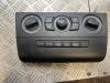 BMW 1 serie (E88) 118d 16V Airco bedieningspaneel