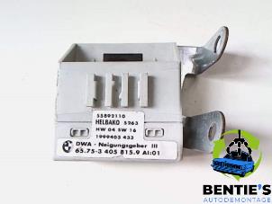 Gebruikte Alarm module BMW X3 (E83) 3.0i xDrive 24V Prijs € 30,00 Margeregeling aangeboden door Bentie's autodemontage