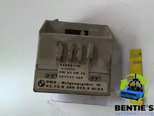 Gebruikte Alarm module BMW 3 serie (E46/4) 320d 16V Prijs € 10,00 Margeregeling aangeboden door Bentie's autodemontage