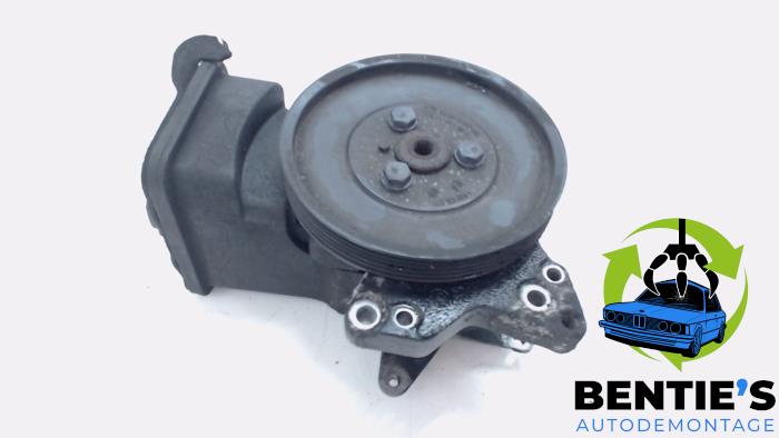 Gebruikte Pomp Servo BMW 5 serie (E39) 530d 24V Prijs € 65,00 Margeregeling aangeboden door Bentie's autodemontage