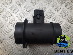 Gebruikte Luchtmassameter BMW 3 serie (E46/2) 318 Ci Prijs € 20,00 Margeregeling aangeboden door Bentie's autodemontage