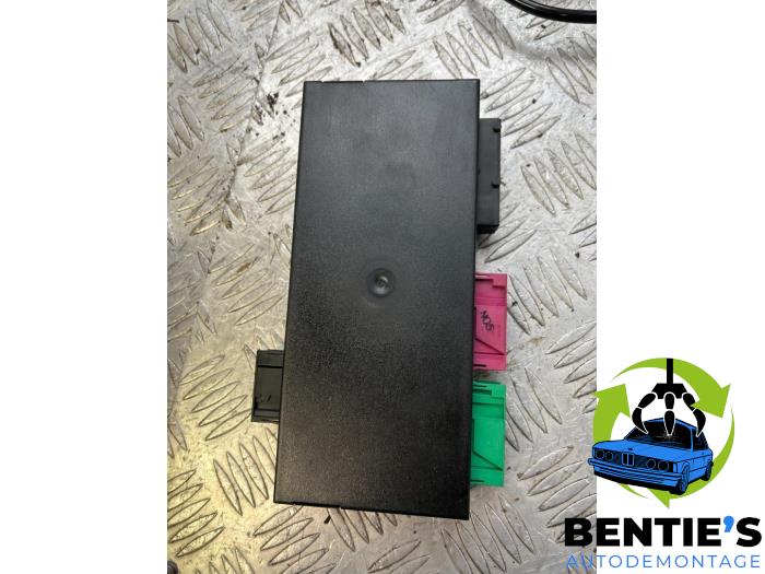 Computer Body Control van een BMW 3 serie Compact (E36/5) 316i 2000