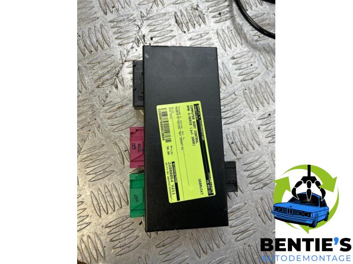 Computer Body Control van een BMW 3 serie Compact (E36/5) 316i 2000