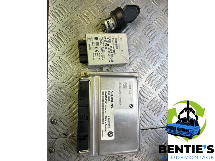 Gebruikte Contactslot + computer BMW 5 serie Touring (E39) 530i 24V Prijs € 175,00 Margeregeling aangeboden door Bentie's autodemontage