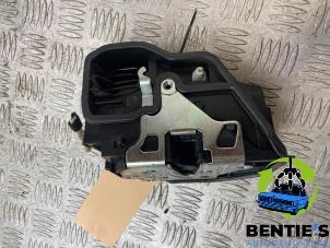 Gebruikte Portierslot Mechaniek 4Deurs rechts-achter BMW 3 serie (F30) 318d 2.0 16V Prijs € 45,00 Margeregeling aangeboden door Bentie's autodemontage