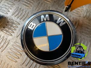 Gebruikte Handgreep Achterklep BMW 1 serie (E87/87N) 118i 16V Prijs € 19,00 Margeregeling aangeboden door Bentie's autodemontage