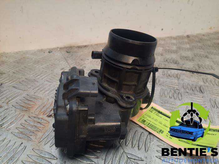Gebruikte EGR Klep BMW 1 serie (F20) 118d 2.0 16V Prijs € 75,00 Margeregeling aangeboden door Bentie's autodemontage