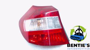 Gebruikte Achterlicht links BMW 1 serie (E87/87N) 116i 1.6 16V Prijs € 35,00 Margeregeling aangeboden door Bentie's autodemontage