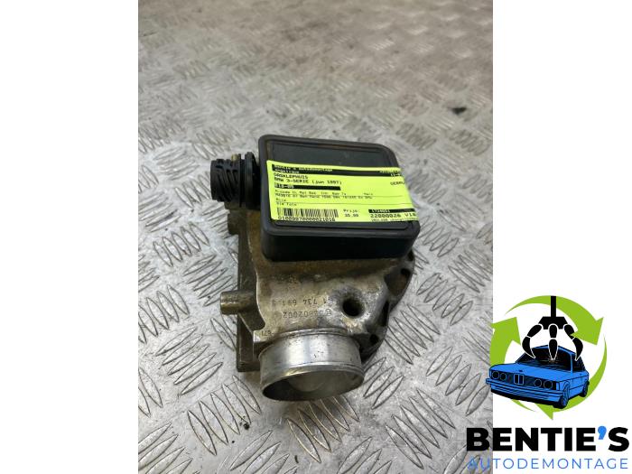 Gebruikte Gasklephuis BMW 3 serie Compact (E36/5) 316i Prijs € 35,00 Margeregeling aangeboden door Bentie's autodemontage