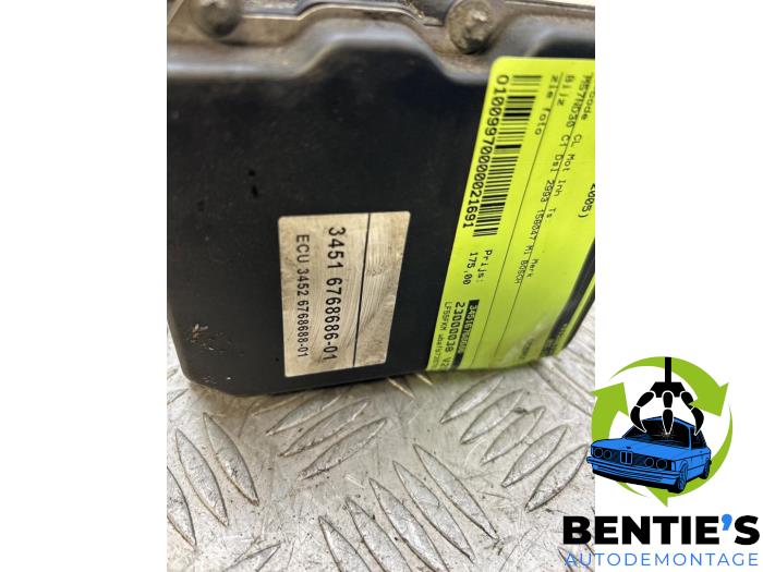 ABS Pomp van een BMW X5 (E53) 3.0d 24V 2005