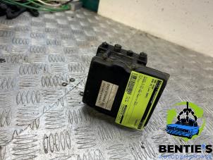 ABS Pomp van een BMW X5 (E53) 3.0d 24V 2005