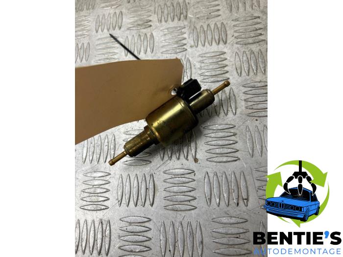 Gebruikte Tank element Pomp BMW X5 (E53) 3.0d 24V Prijs € 40,00 Margeregeling aangeboden door Bentie's autodemontage