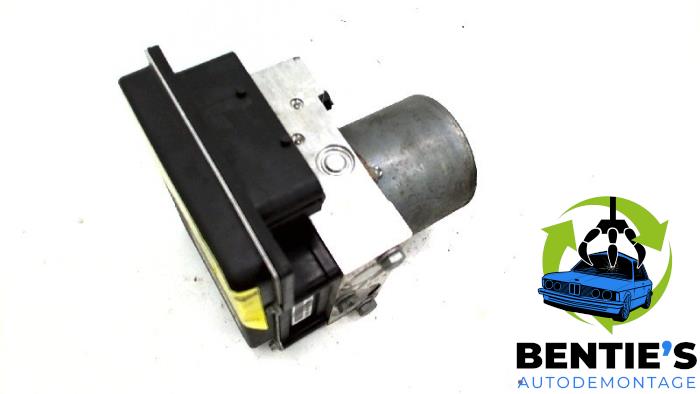 ABS Pomp BMW 5 serie (E60), 2003 / 2010 530d 24V, Sedan, 4Dr, Diesel, 2.993cc, 160kW (218pk), RWD, M57ND30; 306D2, 2002-09 / 2005-09, NC71; NC72 (Gebruikt)