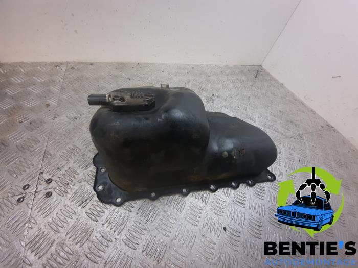 Gebruikte Carterpan BMW 3 serie (E90) 320i 16V Prijs € 50,00 Margeregeling aangeboden door Bentie's autodemontage