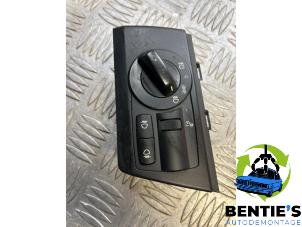 Gebruikte Licht Schakelaar BMW X3 (E83) 3.0d 24V Prijs € 30,00 Margeregeling aangeboden door Bentie's autodemontage