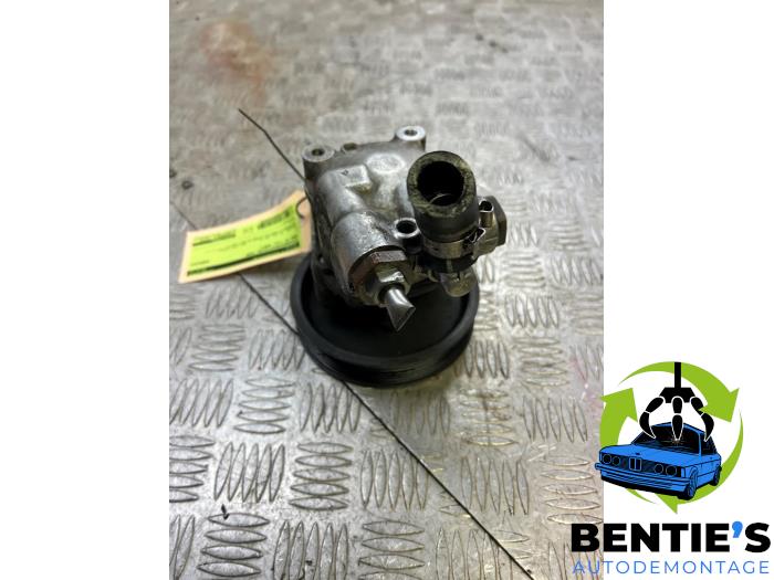 Gebruikte Stuurpomp BMW X3 (E83) 3.0d 24V Prijs € 50,00 Margeregeling aangeboden door Bentie's autodemontage