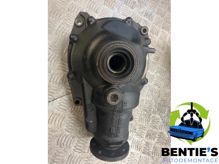 Gebruikte Differentieel voor BMW 3 serie Touring (E46/3) 330Xd 24V Prijs € 250,00 Margeregeling aangeboden door Bentie's autodemontage