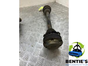 Gebruikte Steekas rechts-achter BMW 5 serie Touring (E39) 540i 32V Prijs € 50,00 Margeregeling aangeboden door Bentie's autodemontage