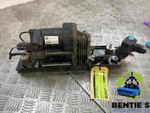 Gebruikte Luchtpomp (Vering) BMW 5 serie Touring (E61) 530i 24V Prijs € 350,00 Margeregeling aangeboden door Bentie's autodemontage