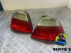 Gebruikte Achterlichtset links + rechts BMW 3 serie (E46/2) 318 Ci 16V Prijs € 300,00 Margeregeling aangeboden door Bentie's autodemontage
