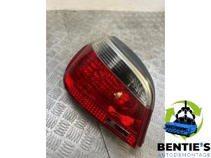 Gebruikte Achterlicht links BMW 5 serie (E60) 525d 24V Prijs € 40,00 Margeregeling aangeboden door Bentie's autodemontage