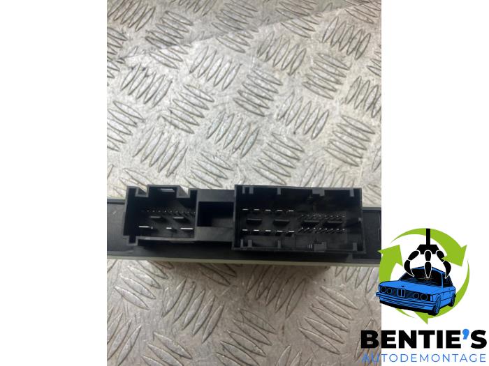 Adblue Computer van een BMW 1 serie (F40) 116d 1.5 12V TwinPower 2019