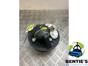 Gebruikte Chaufage Ventilatiemotor BMW X1 (E84) sDrive 18d 2.0 16V Prijs € 45,00 Margeregeling aangeboden door Bentie's autodemontage
