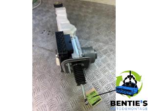 Gebruikte Rembekrachtiger BMW 2 serie Active Tourer (U06) 220i Mild Hybrid 1.5 TwinPower Turbo 12V Prijs € 605,00 Inclusief btw aangeboden door Bentie's autodemontage