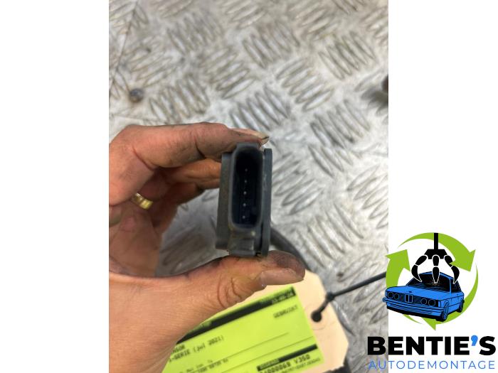 Nox sensor van een BMW 1 serie (F40) 116d 1.5 12V TwinPower 2021