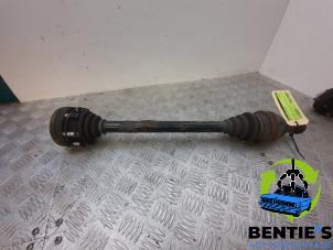 Gebruikte Aandrijfas rechts-achter BMW 5 serie (E60) 530i 24V Prijs € 50,00 Margeregeling aangeboden door Bentie's autodemontage