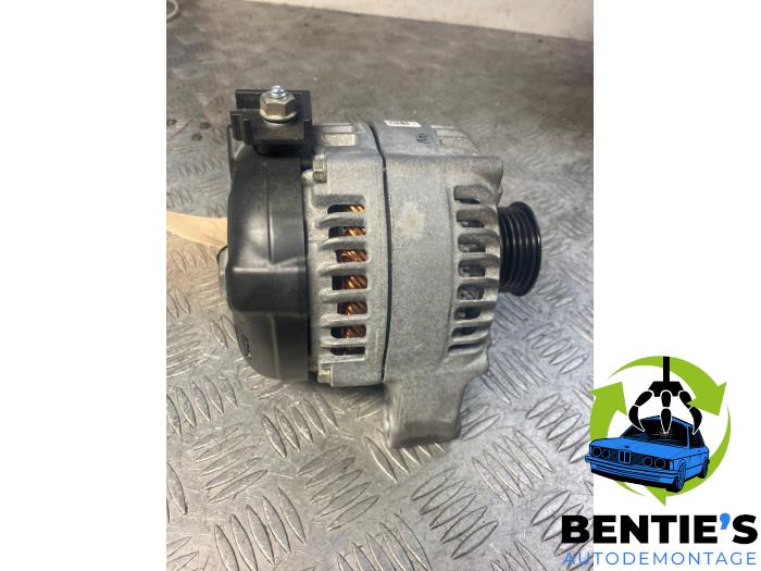 Dynamo van een BMW 2 serie Active Tourer (F45) 218d 2.0 TwinPower Turbo 16V 2015