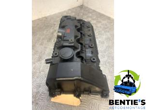 Gebruikte Kleppendeksel BMW 7 serie (E65/E66/E67) 735i,Li 3.6 V8 32V Prijs € 100,00 Margeregeling aangeboden door Bentie's autodemontage