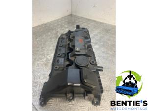 Gebruikte Kleppendeksel BMW 7 serie (E65/E66/E67) 735i,Li 3.6 V8 32V Prijs € 100,00 Margeregeling aangeboden door Bentie's autodemontage