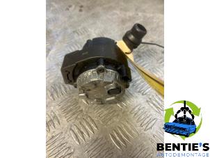 Gebruikte Waterpomp BMW 3 serie (F30) 330e Prijs € 75,00 Margeregeling aangeboden door Bentie's autodemontage