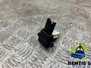 Gebruikte Luchtmassameter BMW 3 serie (E90) 325i 24V Prijs € 25,00 Margeregeling aangeboden door Bentie's autodemontage