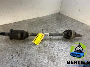 Gebruikte Steekas links-achter BMW 1 serie (F20) 114d 1.5 12V TwinPower Prijs € 100,00 Margeregeling aangeboden door Bentie's autodemontage