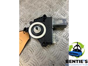 Gebruikte Raammotor Portier BMW 1 serie (F40) 118i 1.5 TwinPower 12V Prijs € 45,00 Margeregeling aangeboden door Bentie's autodemontage