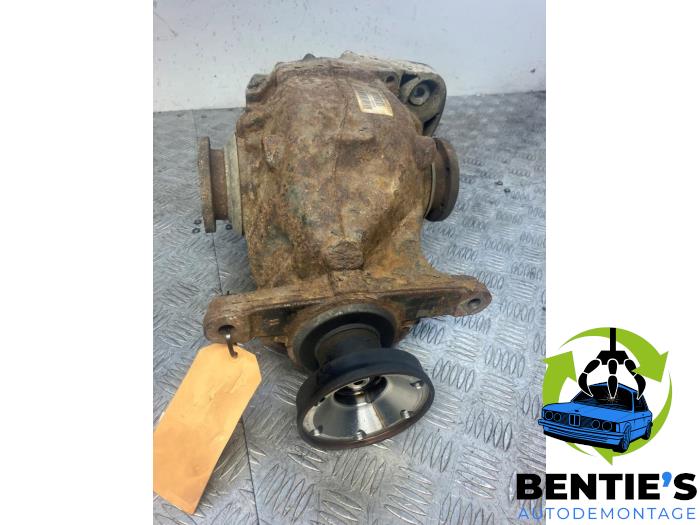 Gebruikte Cardanklok achter BMW 5 serie (E60) 523i 24V Prijs € 250,00 Margeregeling aangeboden door Bentie's autodemontage