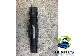 Gebruikte Schakelaar BMW 2 serie Active Tourer (F45) 218d 2.0 TwinPower Turbo 16V Prijs € 20,00 Margeregeling aangeboden door Bentie's autodemontage