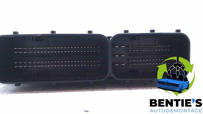 Inspuitcomputer van een BMW 3 serie Touring (F31) 320d 2.0 16V 2013