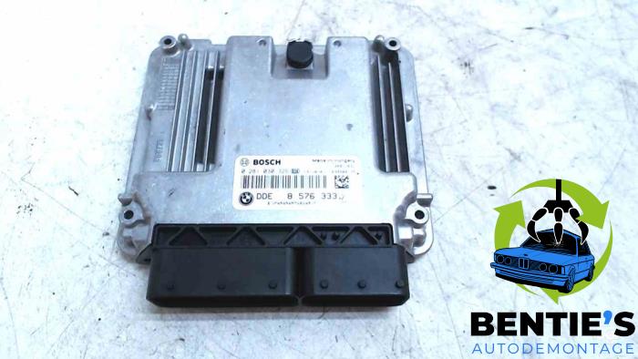 Inspuitcomputer van een BMW 3 serie Touring (F31) 320d 2.0 16V 2013