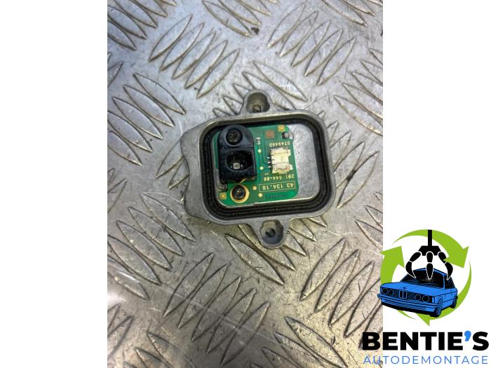 Daglicht LED module van een BMW 3 serie (F30) 318d 2.0 16V 2018