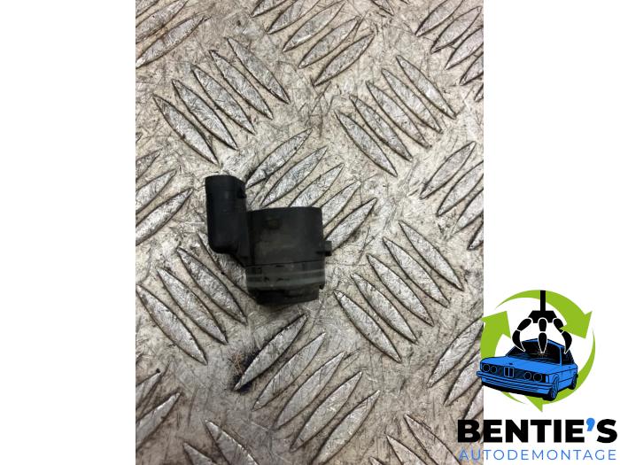 PDC Sensor van een BMW 2 serie Active Tourer (F45) 218d 2.0 TwinPower Turbo 16V 2014