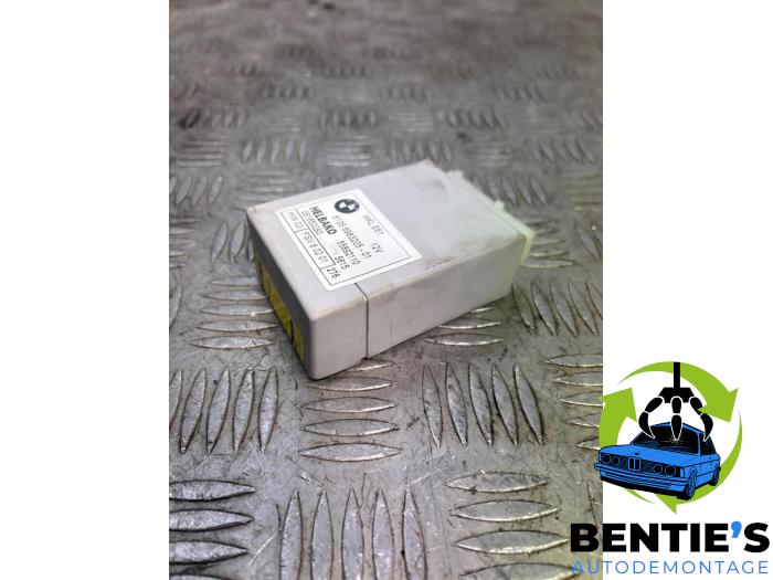 Computer Body Control van een BMW 7 serie (E65/E66/E67) 750i,Li 4.8 32V 2006