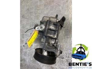 Gebruikte Stuurpomp BMW 5 serie Gran Turismo (F07) 535i 24V TwinPower Turbo Prijs € 250,00 Margeregeling aangeboden door Bentie's autodemontage