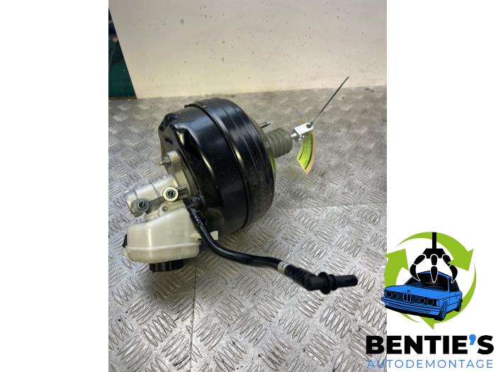 Gebruikte Rembekrachtiger BMW 1 serie (F20) 118i 1.6 16V Prijs € 65,00 Margeregeling aangeboden door Bentie's autodemontage